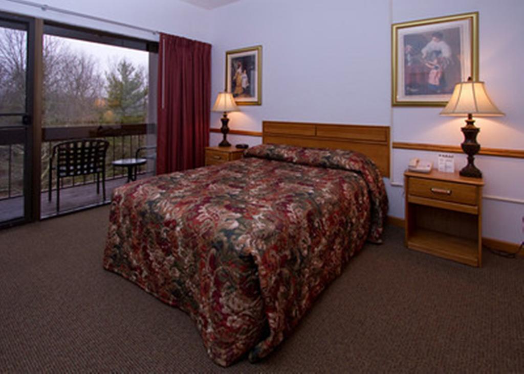 Pipestem Resort State Park Chambre photo